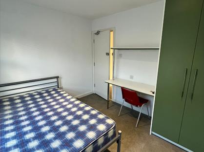 Room in a Shared House, Spencer Road, ST4