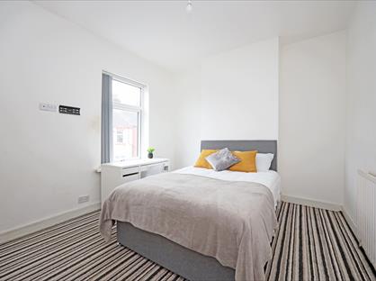 Room in a Shared House, Boughey Road, ST4