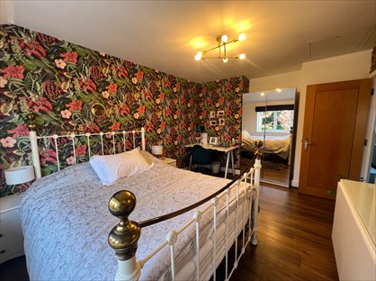 Room in a Shared House, Uplands Park Road, SS6