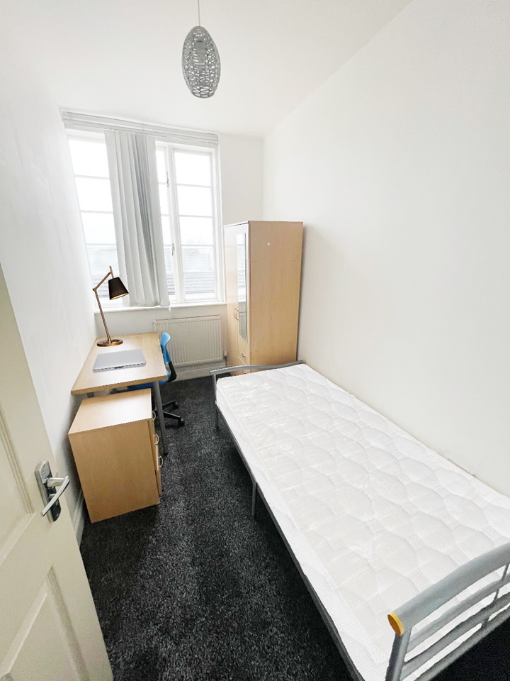 Room in a Shared House, Far Gosford Street, CV1, N1 7GU