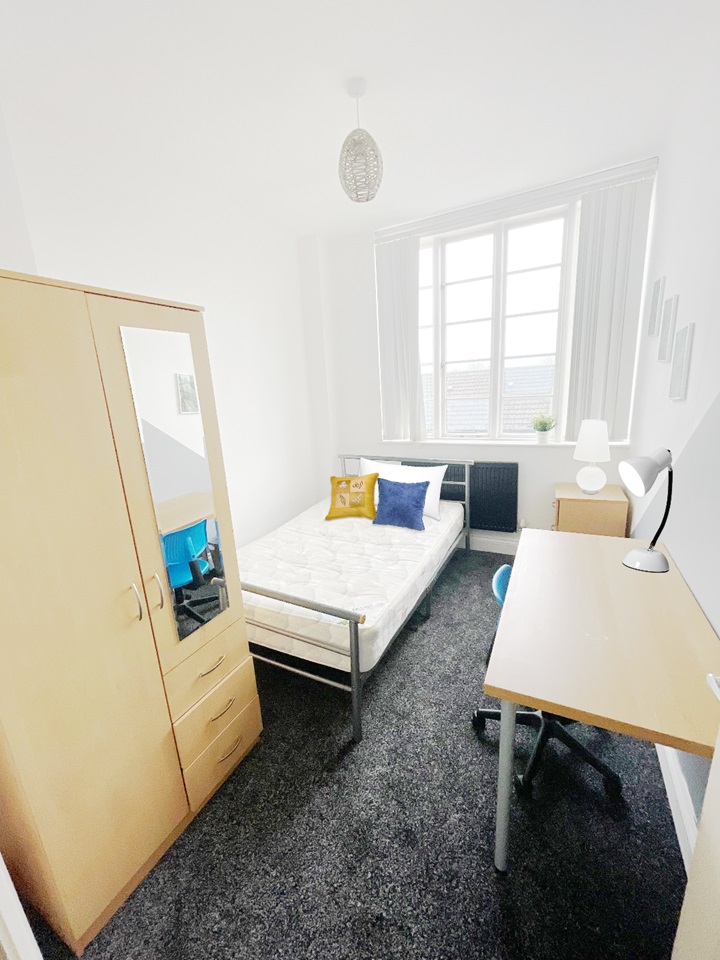 Additional image 2 of Room in a Shared House, Far Gosford Street, CV1, N1 7GU