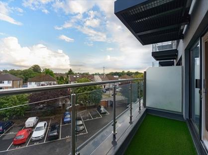 1 Bed Flat, Park Avenue, WD23