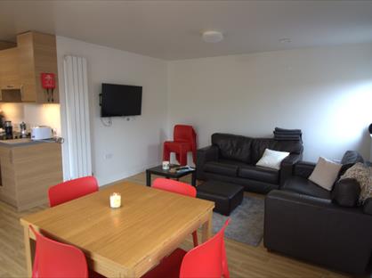 5 Bed Flat, Columbia Lodge, SO16