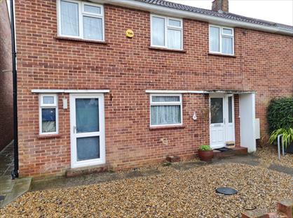 Studio Flat, Rydings, SL4