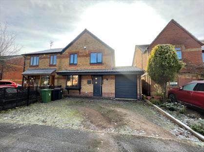 3 Bed Semi-Detached House, The Lawns, CV12