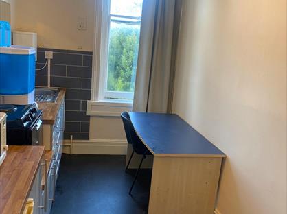 Studio Flat, Upper Oldfield Park, BA2