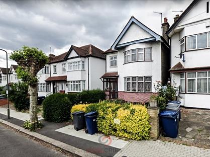 Studio Flat, Sevington Road, NW4