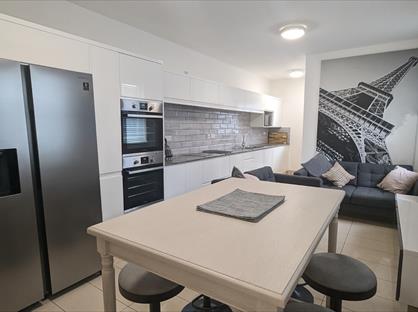 Room in a Shared House, Stanley Street, L39