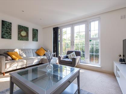 4 Bed Terraced House, Ullswater Close, BR1