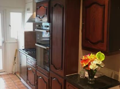 Room in a Shared House, Breamore Road, IG3