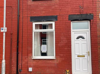 2 Bed Terraced House, Whitmore Street, WF9