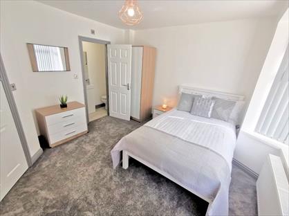 Room in a Shared House, West Boulevard, B32