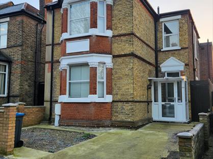 5 Bed Detached House, Selsdon Road, CR2