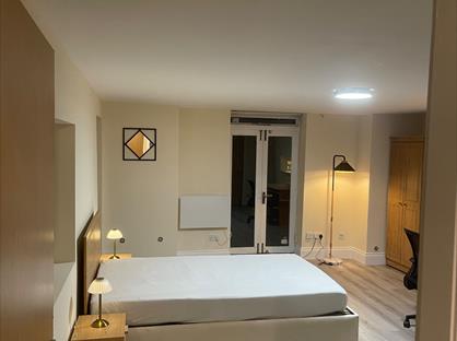 Room in a Shared Flat, Oak Terrace, L7