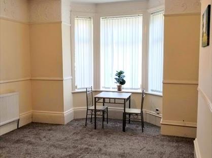 1 Bed Flat, Polygon Street, M8