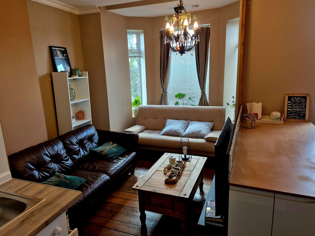 2 Bed Flat, Gloucester Road, M6