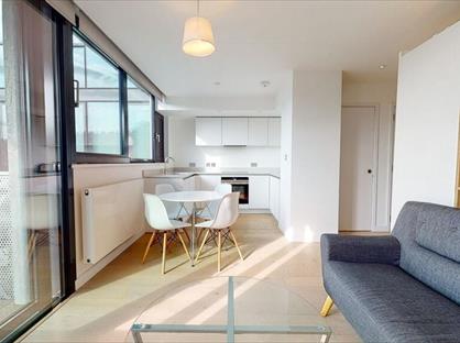 Studio Flat, Highgate Hl, N19