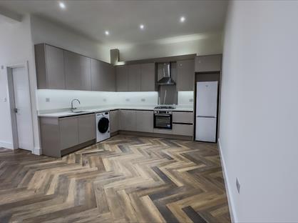 Studio Flat, South Ealing Road, W5