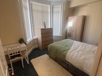 Room in a Shared House, Evered Avenue, L9