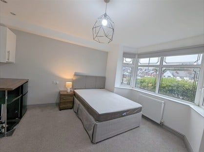 Room in a Shared House, William Road, B67