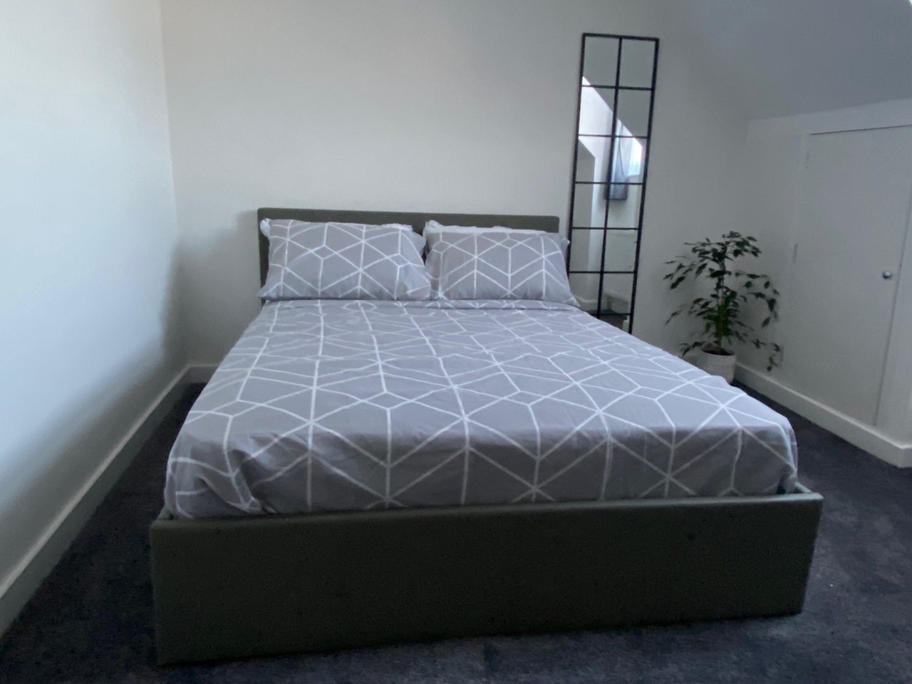 1 Bed Flat, Pangbourne Street, RG30