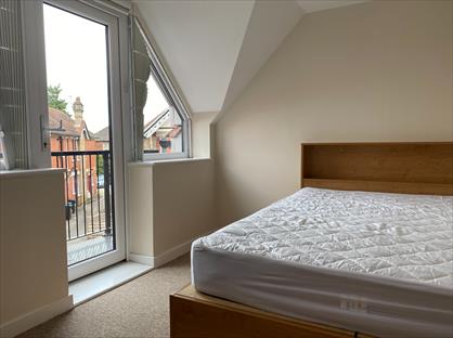 1 Bed Flat, Capstone Road, BH8