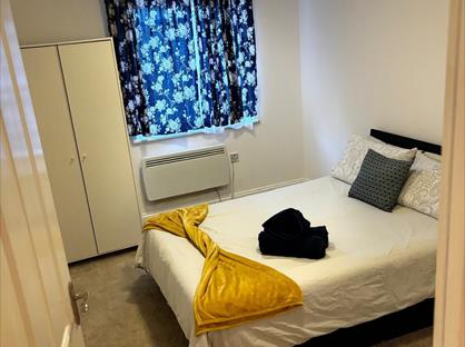 2 Bed Flat, Oakhill Road, SM1