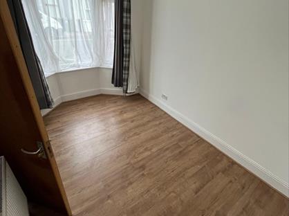 3 Bed Terraced House, Strode Road, PO2