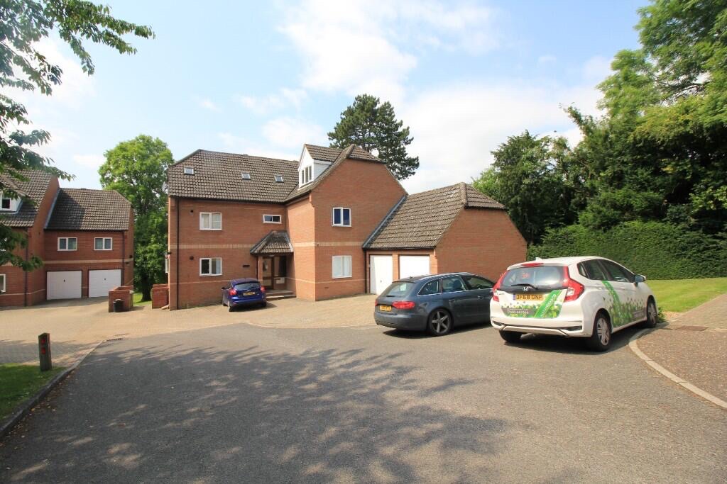 Norwich - 2 Bed Flat, The Waterside, NR6 - To Rent Now for £995.00 p/m