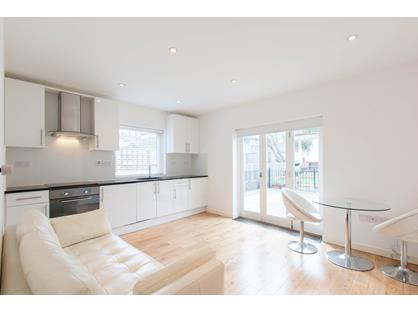 1 Bed Flat, Loftus Road, W12