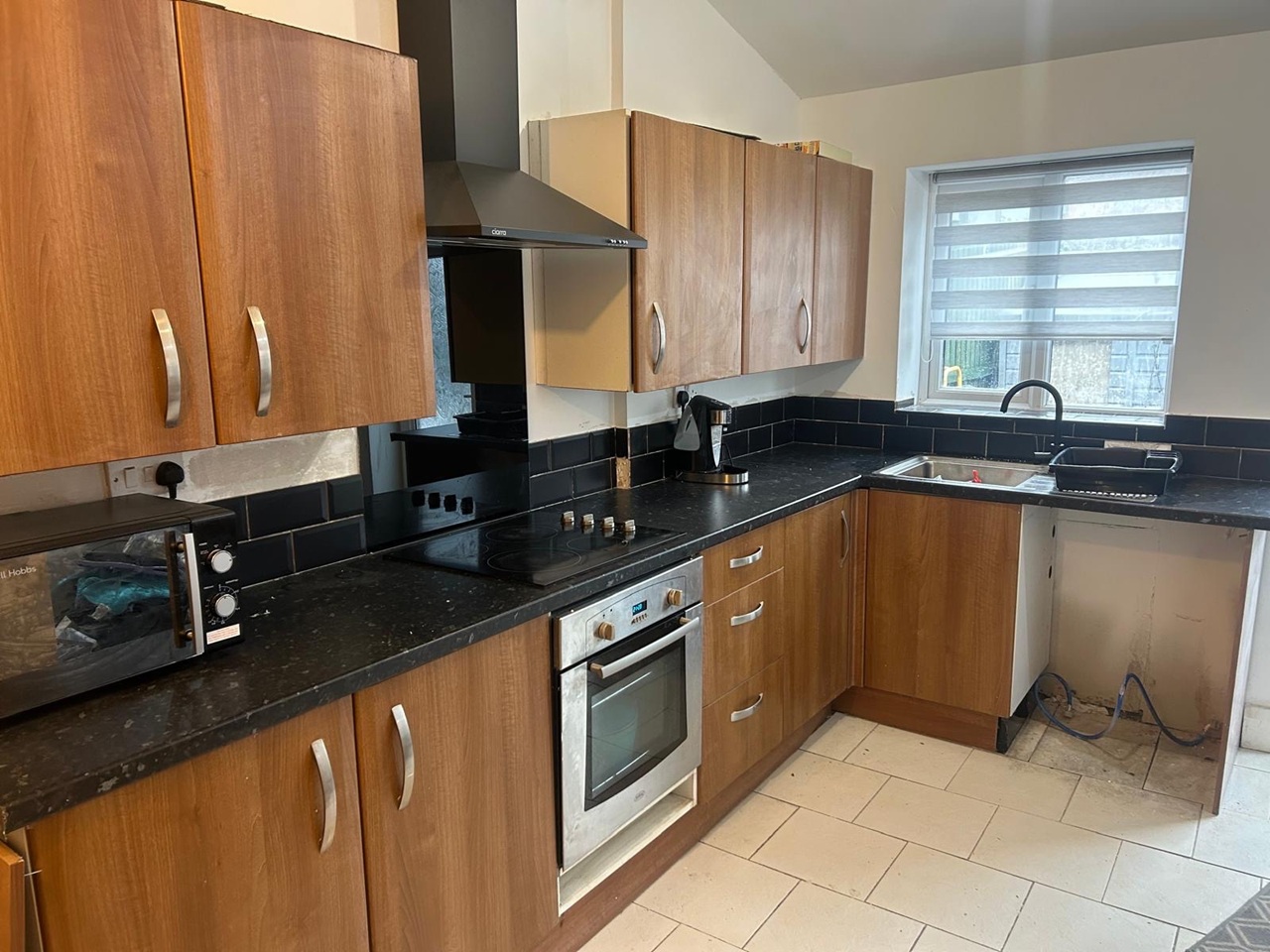 4 Bed Semi-Detached House, Greenfield St, NG7, N1 7GU