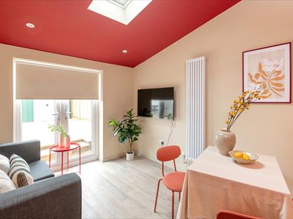 6 Bed Semi-Detached House, Newton Road, BA2