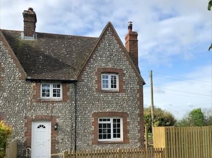 2 Bed Semi-Detached House, Bank Cottages, BN8