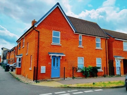 3 Bed Detached House, John Fitzjohn Avenue, HP18