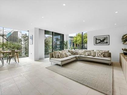 3 Bed Flat, Latitude House, NW1