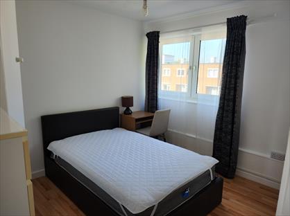 Studio Flat, Billington House, SW8