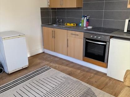 1 Bed Flat, Newhampton Road East, WV1