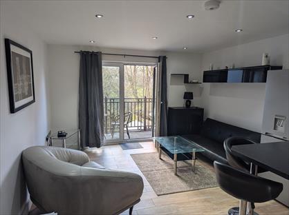 1 Bed Flat, London Road, HP11