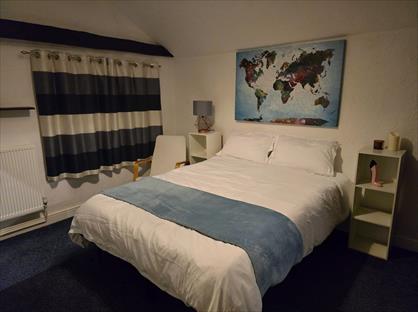 Room in a Shared House, High Street, IP27