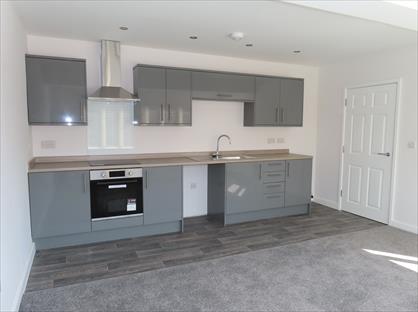 1 Bed Flat, Great Cornbow, B63