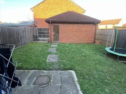 2 Bed Semi-Detached House, Brimfield Road, RM19