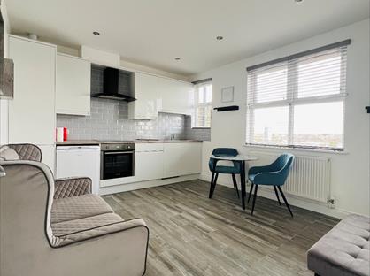 1 Bed Flat, Crescent Road, N22