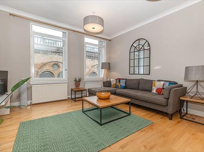 2 Bed Penthouse, Glasgow, G2