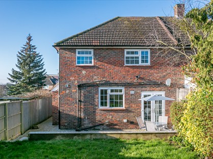 3 Bed Semi-Detached House, Stanborough Avenue, WD6