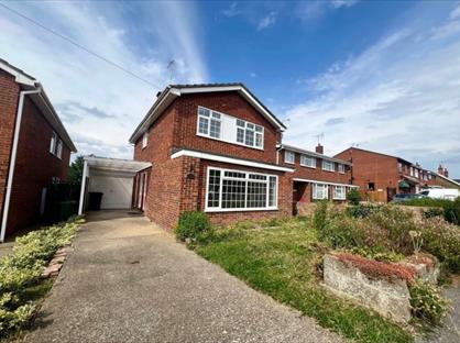 3 Bed Detached House, Hillside Road, CM0