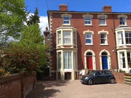 1 Bed Flat, Broomy Hill, HR4