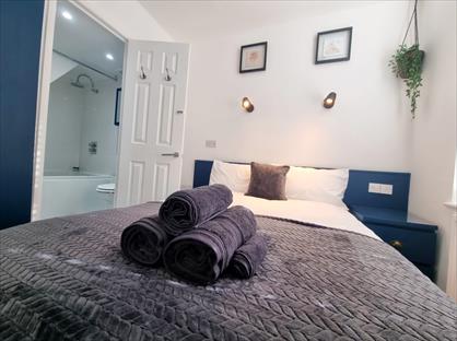 3 Bed Flat, Capel Road, WD19