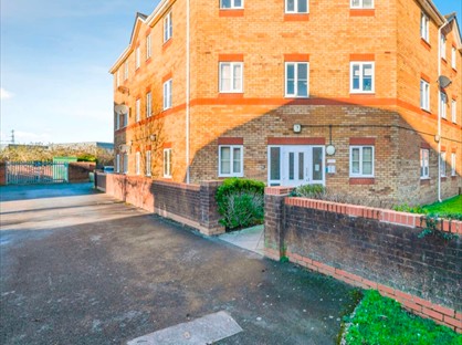 2 Bed Flat, Cwrt Boston, CF24