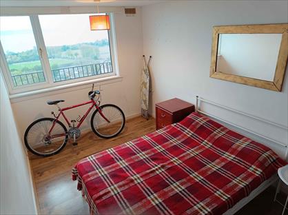 Room in a Shared Flat, Pennywell Gardens, EH4