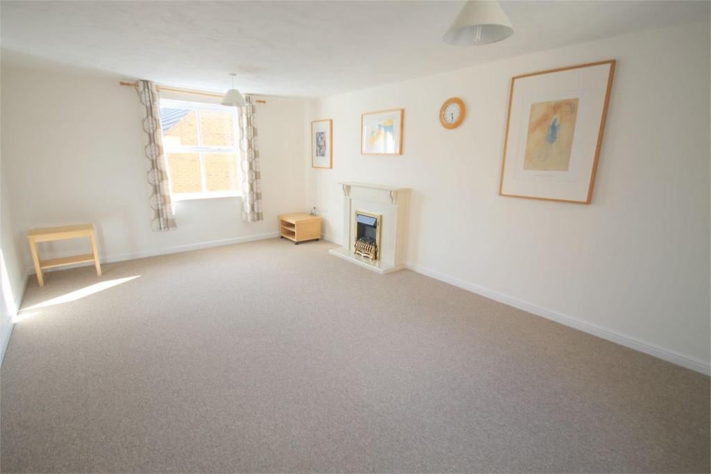 2 Bed Flat, Stoke Park, BS16, N1 7GU